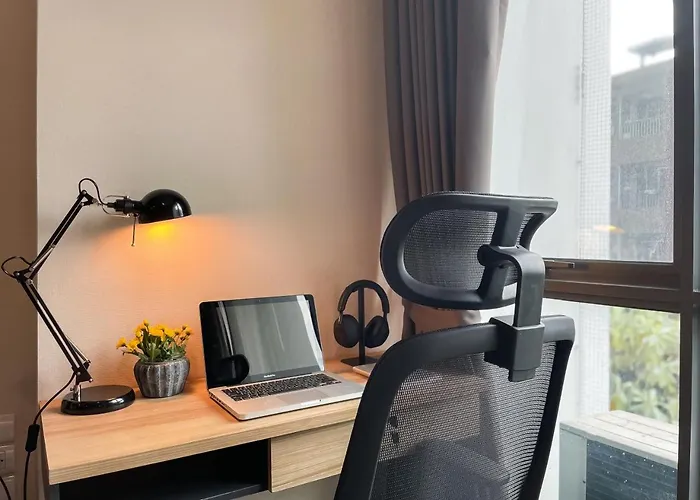 Near Bts L Sukhumvit L Pool And Garden شقة