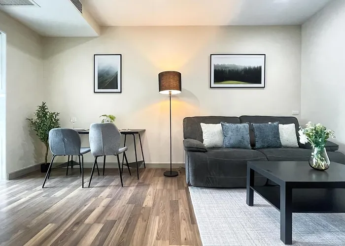 Near Bts L Sukhumvit L Pool And Garden شقة *