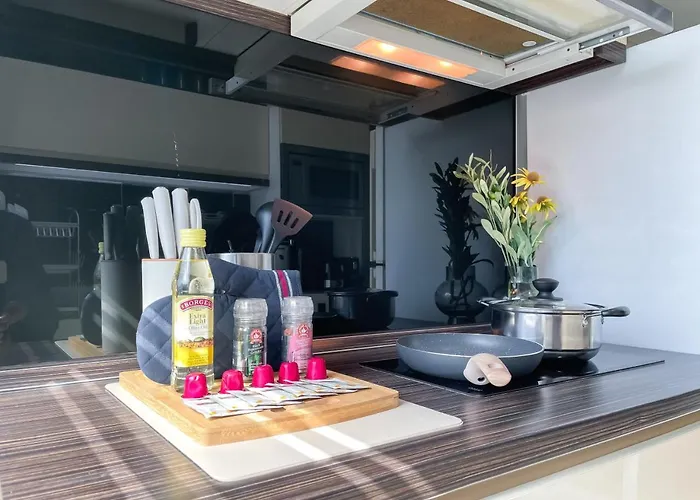 Near Bts L Sukhumvit L Pool And Garden *