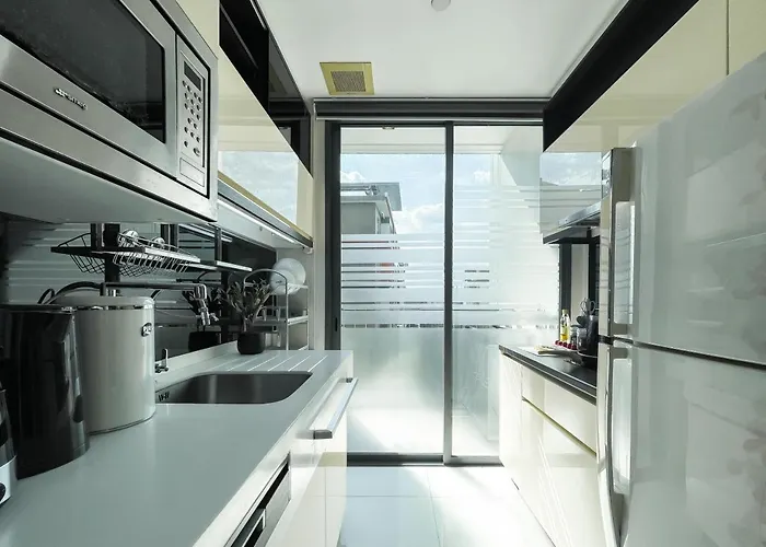 Near Bts L Sukhumvit L Pool And Garden شقة *